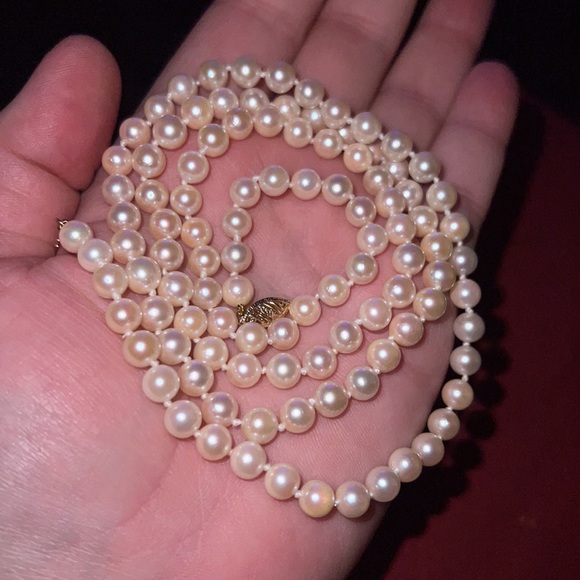 28 inch freshwater pearl necklace with 14K gold yellow clasp
